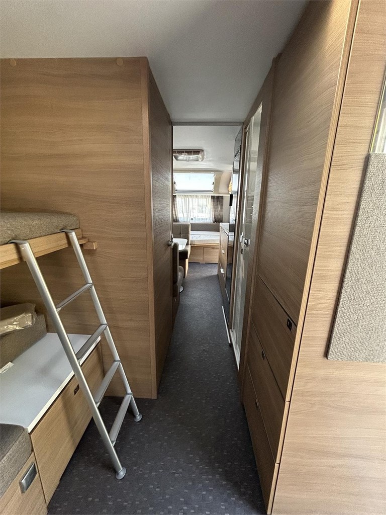 Foto 5  CARAVANA ADRIA ADORA 673 PK-AIRE-MOVER-NEVERA GRANDE 