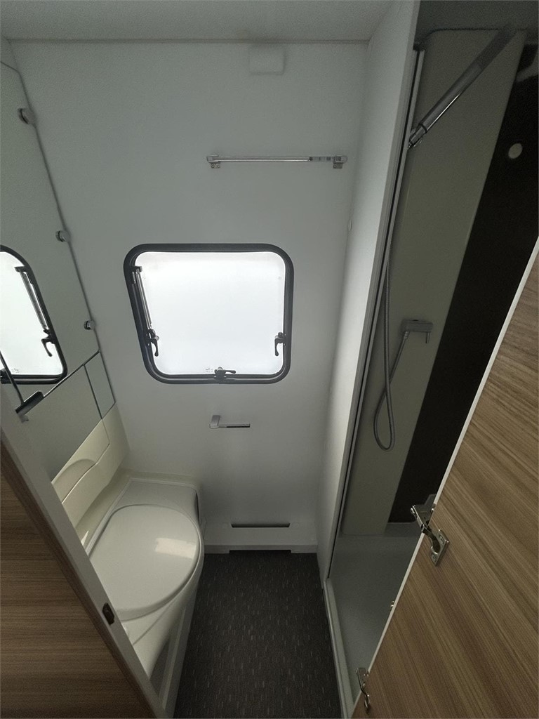 Foto 11  CARAVANA ADRIA ALTEA 552 PK-AIRE-MOVER-NEVERA GRANDE-TOLDO FIAMMA 