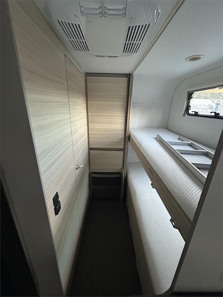 Foto 11  CARAVANA ADRIA ALTEA 552 PK-AIRE-MOVER-NEVERA GRANDE-TOLDO FIAMMA 