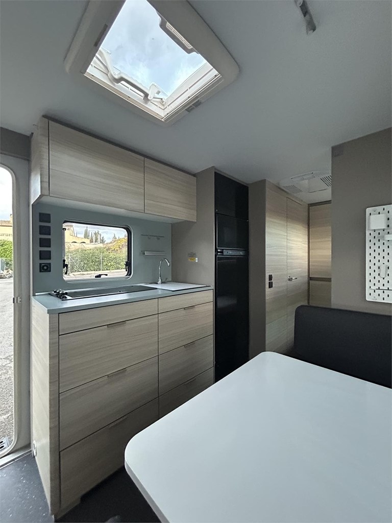 Foto 12  CARAVANA ADRIA ALTEA 552 PK-AIRE-MOVER-NEVERA GRANDE-TOLDO FIAMMA 