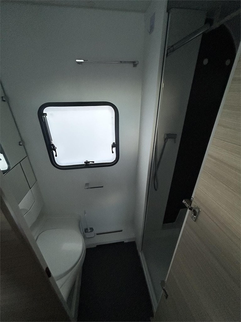 Foto 8  CARAVANA ADRIA ALTEA 552 PK-AIRE-MOVER-NEVERA GRANDE-TOLDO FIAMMA 