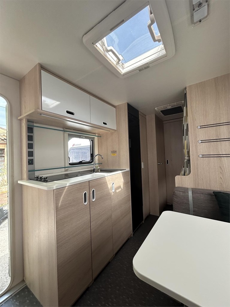 Foto 10  CARAVANA ADRIA AVIVA 522 PT/AIRE ACONDICIONADO TOLDO THULE MANIVELA 