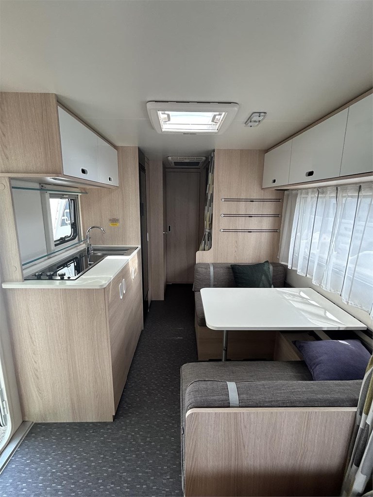 Foto 5  CARAVANA ADRIA AVIVA 522 PT/AIRE ACONDICIONADO TOLDO THULE MANIVELA 