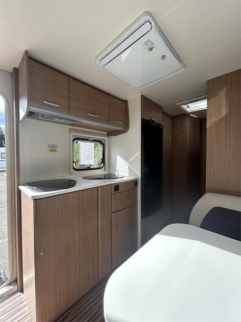 Foto 9 CARAVANA ADRIA AVIVA MOVE 495 LX-AIRE-MOVER 