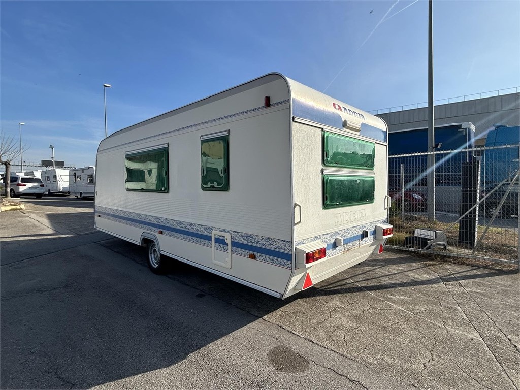 Foto 2 CARAVANA ADRIA UNICA 542 PK