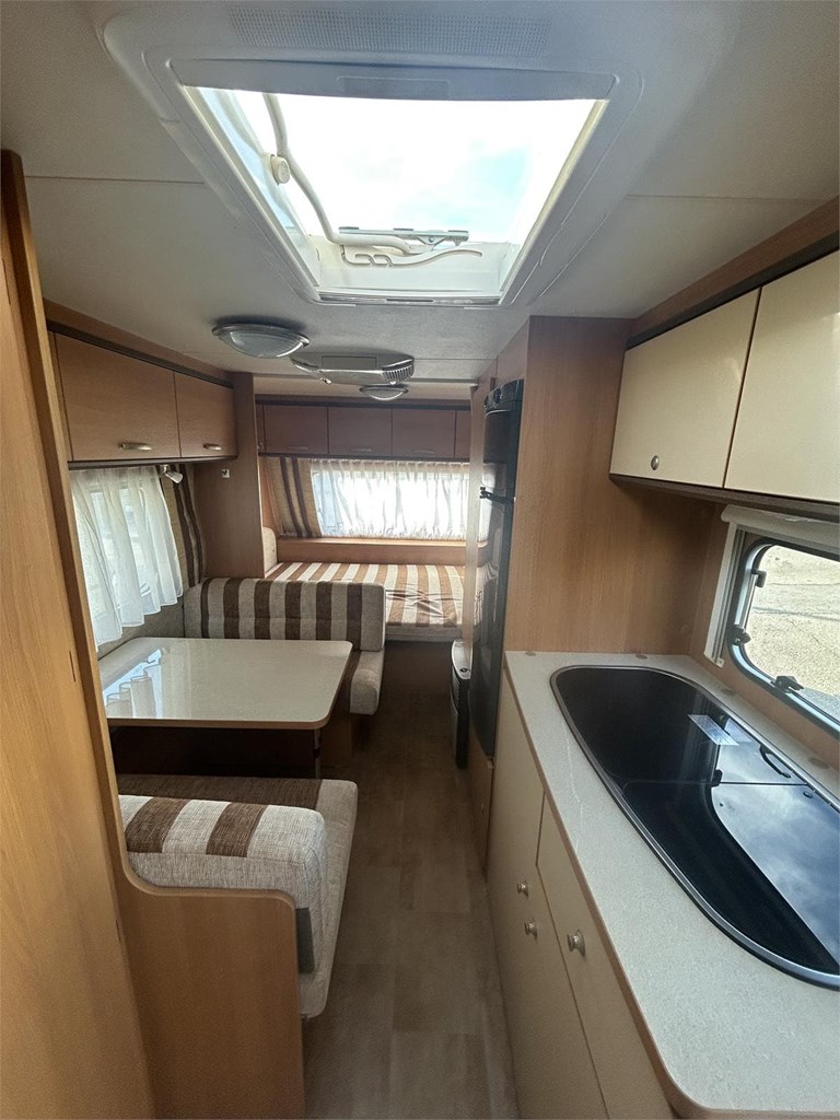 Foto 4  CARAVANA BURSTNER PREMIO 495 TK-AIRE-MOVER-NEVERA GRANDE