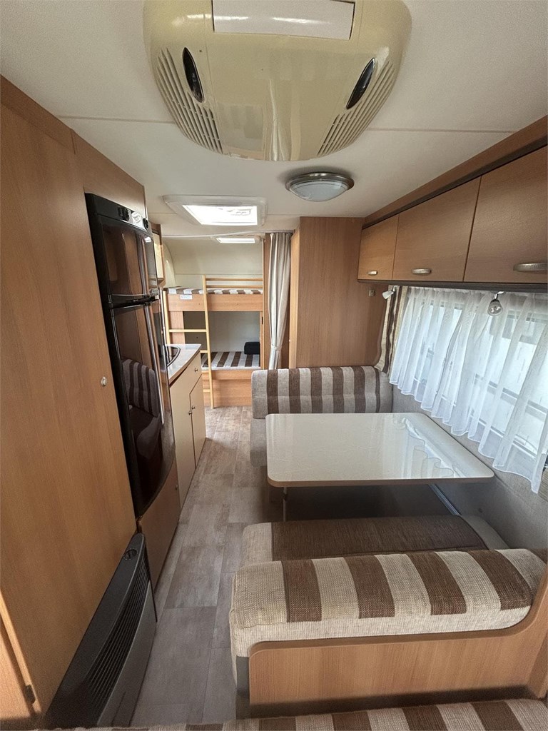 Foto 6  CARAVANA BURSTNER PREMIO 495 TK-AIRE-MOVER-NEVERA GRANDE