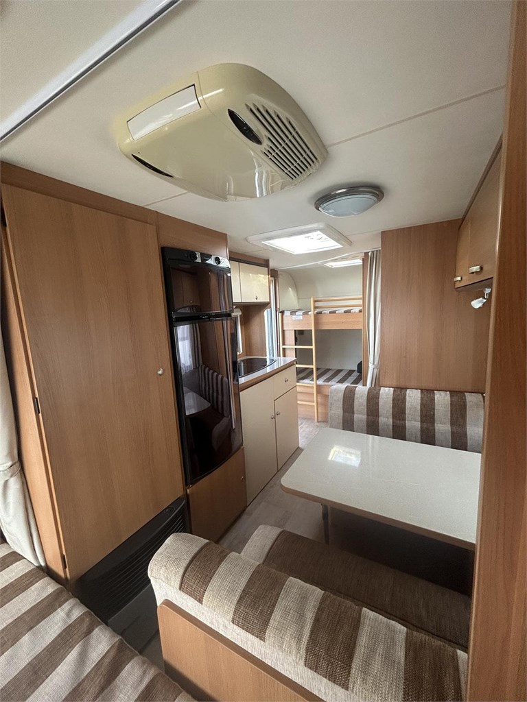 Foto 7  CARAVANA BURSTNER PREMIO 495 TK-AIRE-MOVER-NEVERA GRANDE