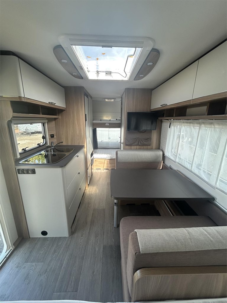 Foto 5 CARAVANA BURSTNER PREMIO 495 TK-MOVER-NEVERA GRANDE