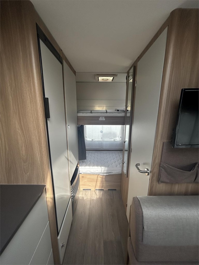 Foto 6 CARAVANA BURSTNER PREMIO 495 TK-MOVER-NEVERA GRANDE