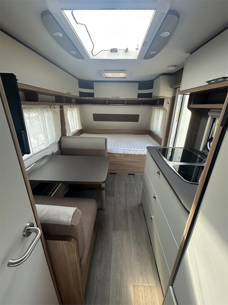 Foto 8 CARAVANA BURSTNER PREMIO 495 TK-MOVER-NEVERA GRANDE