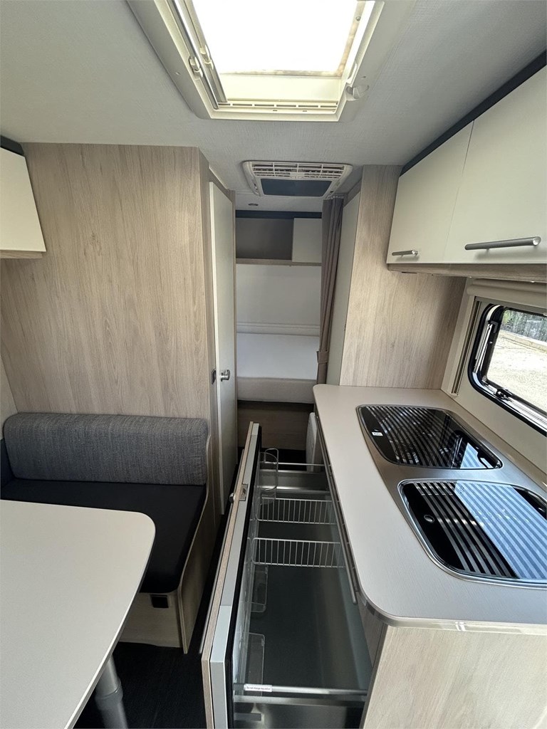 Foto 5  CARAVANA CARAVELAIR 426-AIRE-FRIGORIFICO COMPRESOR XL