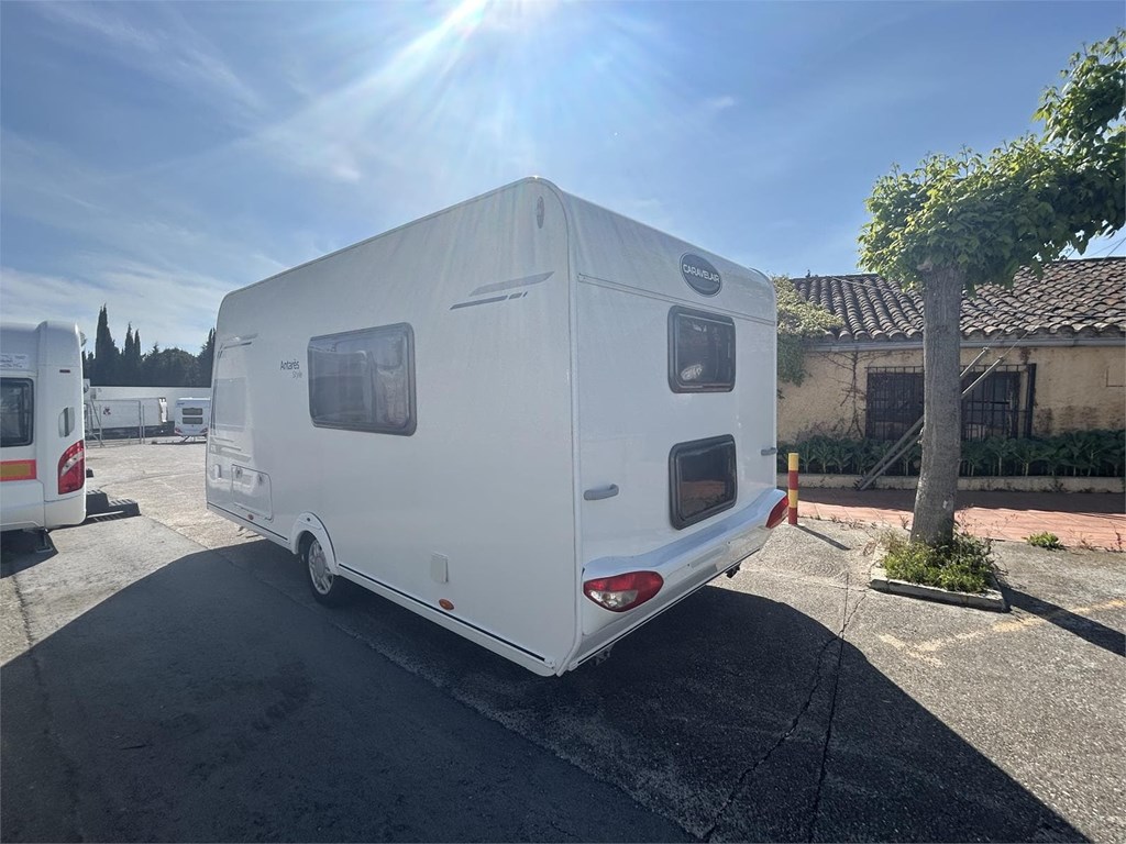 Foto 4  CARAVANA CARAVELAIR 476-AIRE-MOVER TOLDO 