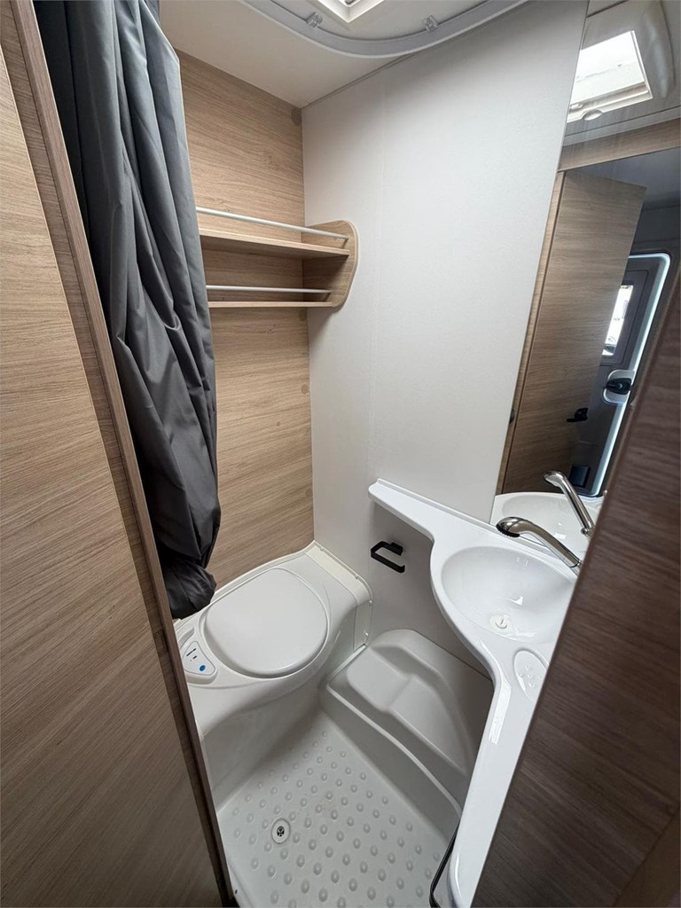 Foto 8 CARAVANA CARAVELAIR  SPORT LINE 486-AIRE-MOVER-