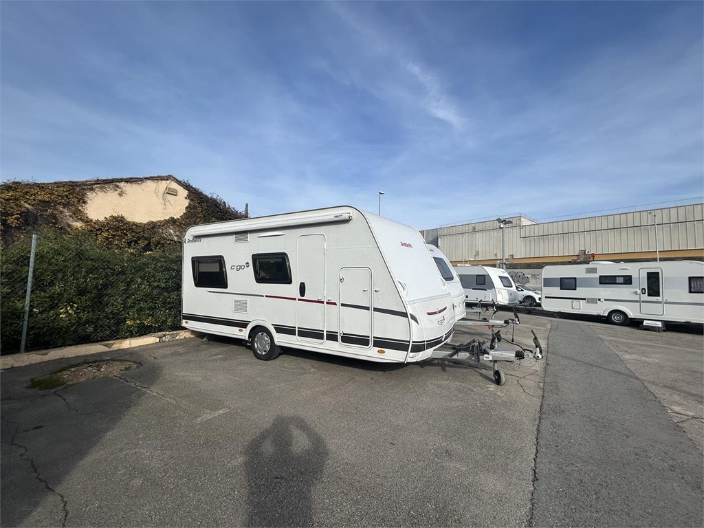 Foto 1  CARAVANA DETHLEFFS  465 KR-AIRE-MOVER-NEVERA GRANDE 