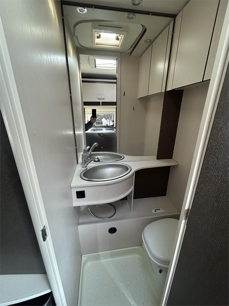 Foto 7  CARAVANA DETHLEFFS  465 KR-AIRE-MOVER-NEVERA GRANDE 