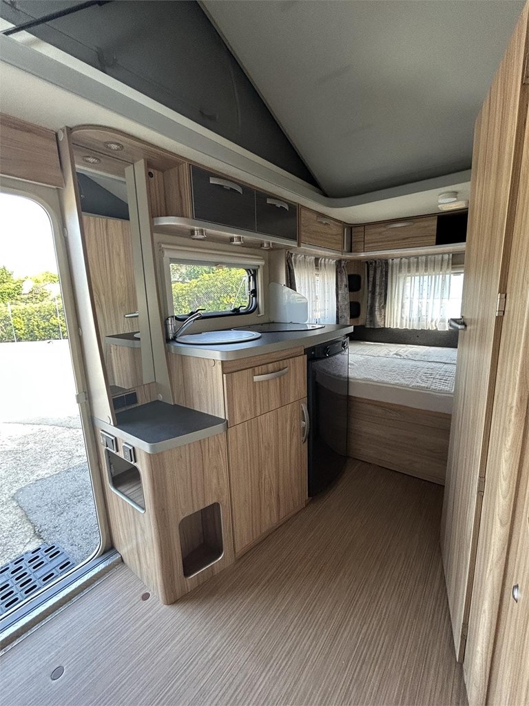 Foto 11  CARAVANA ERIBA FEELING 425-MOVER-TOLDO THULE MANIVELA 
