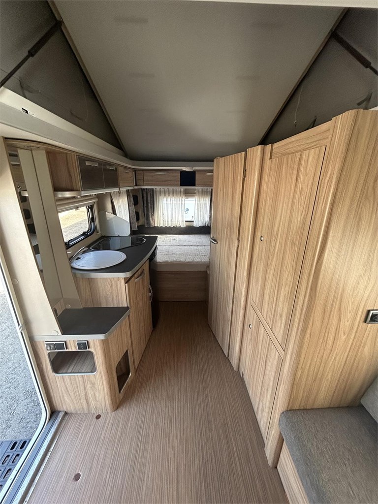 Foto 6  CARAVANA ERIBA FEELING 425-MOVER-TOLDO THULE MANIVELA 