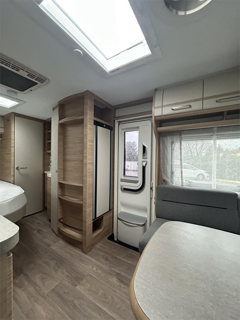 Foto 10 CARAVANA FENDT BIANCO 445 SFB-AIRE-MOVER-TOLDO FIAMMA 