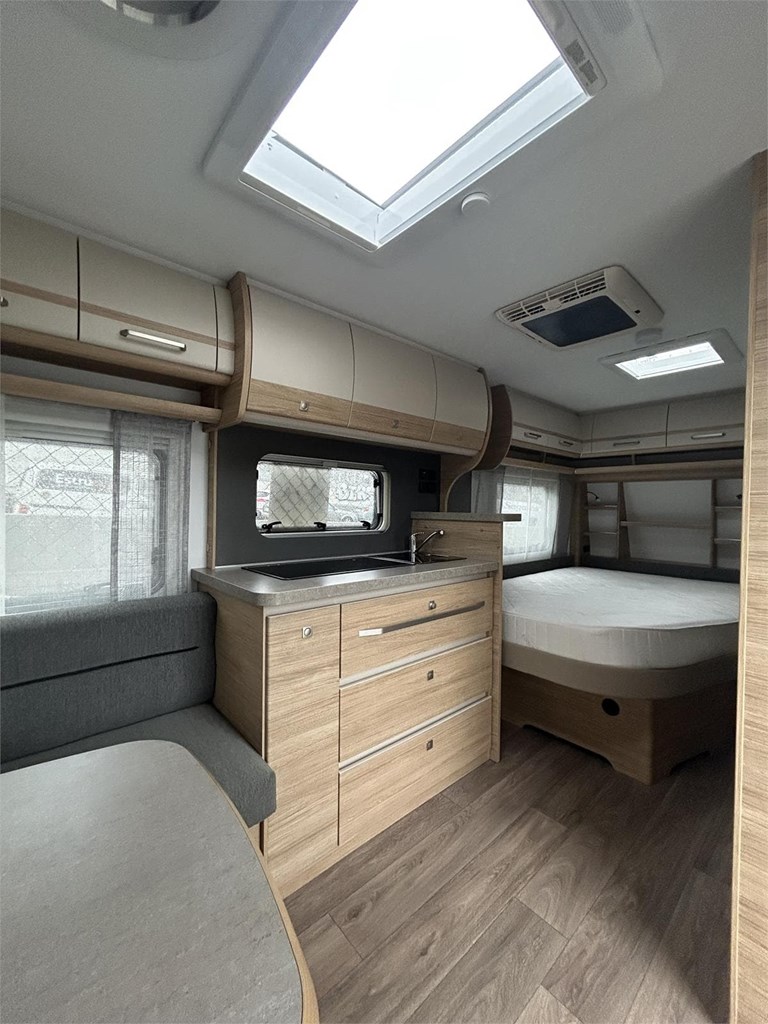 Foto 9 CARAVANA FENDT BIANCO 445 SFB-AIRE-MOVER-TOLDO FIAMMA 