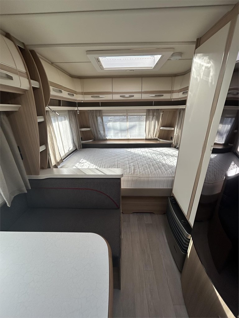 Foto 6  CARAVANA FENDT BIANCO 515 -AIRE-MOVER-NEVERA GRANDE 