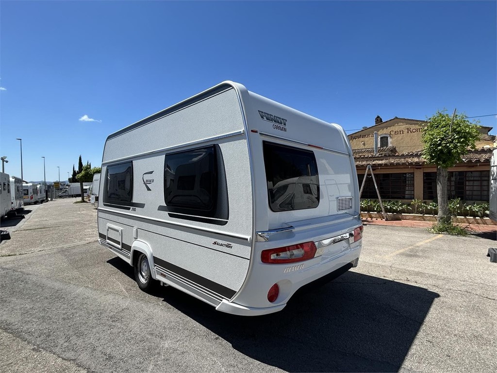 Foto 3  CARAVANA FENDT BIANCO SELECTION  390 -MOVER-AIRE-TOLDO MANIVELA 