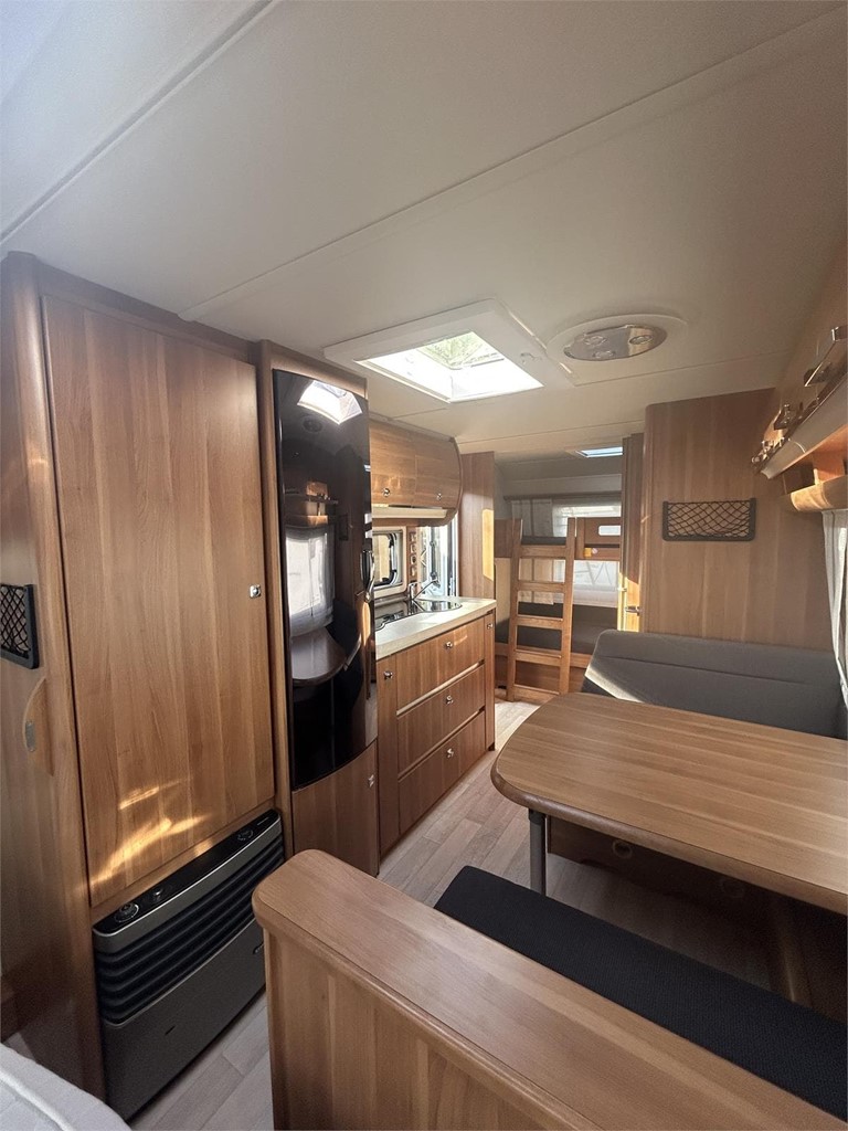 Foto 8 CARAVANA FENDT SAPHIR 515-MOVER-NEVERA GRANDE 