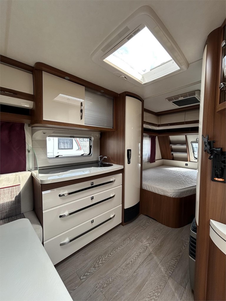 Foto 7 CARAVANA HOBBY 495 UFE EXCELLENT-AIRE-MOVER-TOLDO FIAMMA