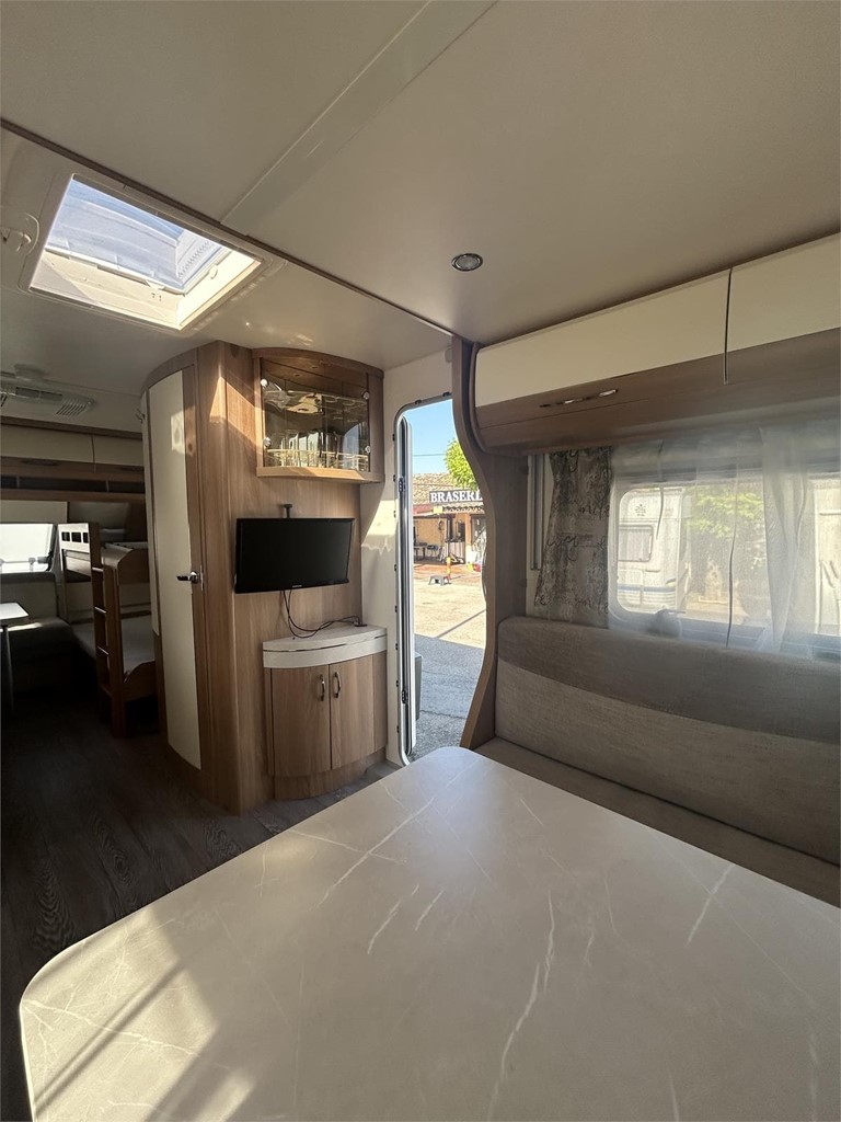 Foto 10 CARAVANA HOBBY 515 UHK-AIRE-MOVER-TOLDO FIAMMA 