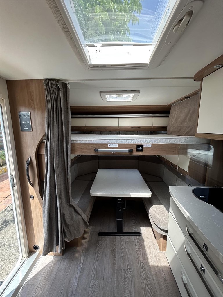 Foto 5  CARAVANA HOBBY 515 UHK-MOVER-AIRE-TOLDO 