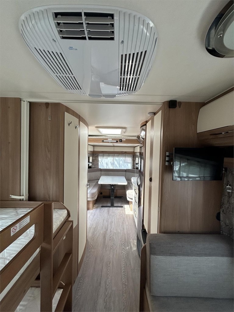 Foto 6  CARAVANA HOBBY 515 UHK-MOVER-AIRE-TOLDO 
