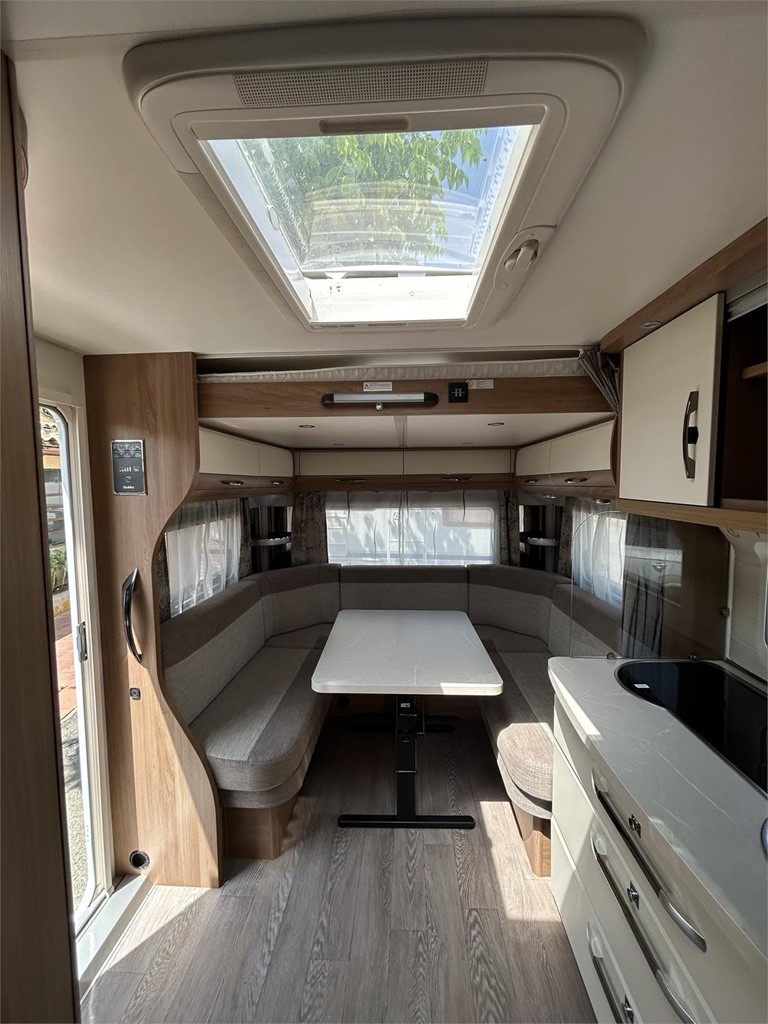 Foto 7  CARAVANA HOBBY 515 UHK-MOVER-AIRE-TOLDO 