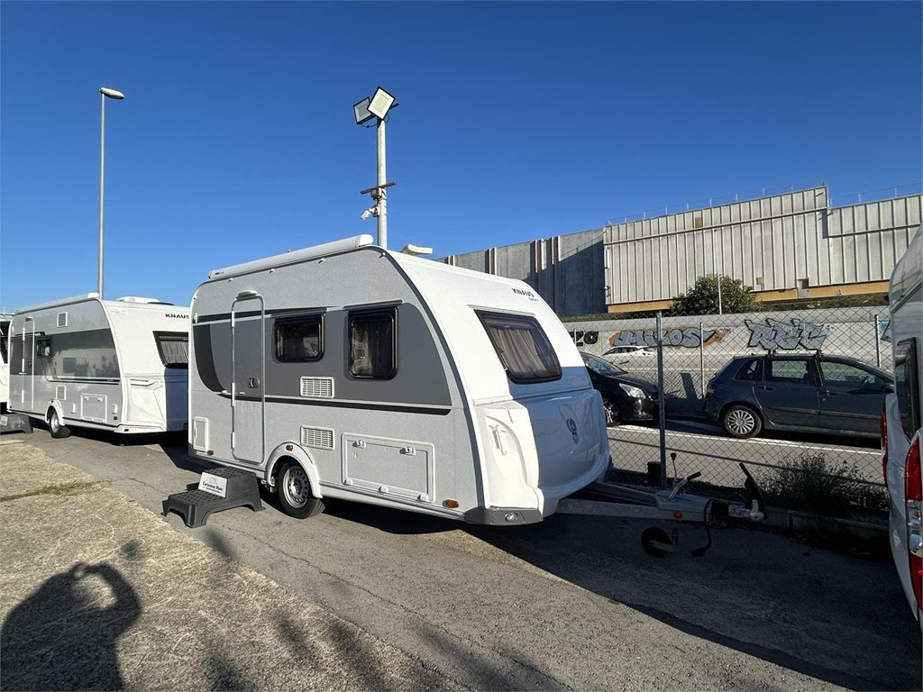 Foto 3 CARAVANA KNAUS SPORT 400 QD-AIRE-MOVER-TOLDO MANIVELA