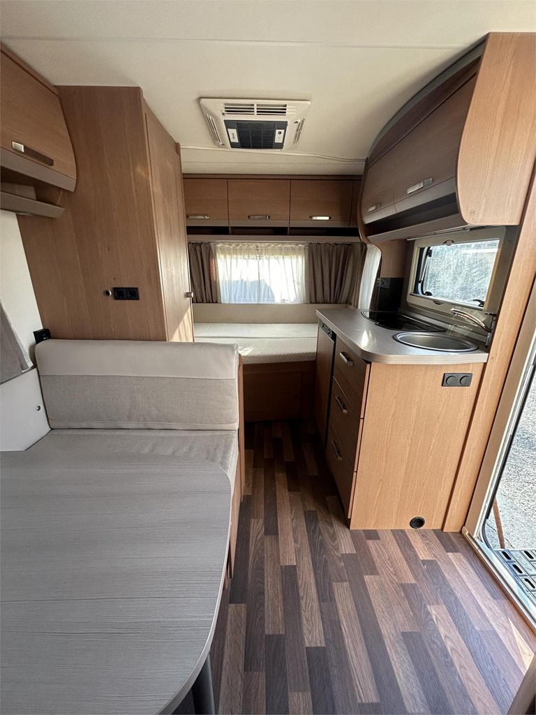 Foto 5 CARAVANA KNAUS SPORT 400 QD-AIRE-MOVER-TOLDO MANIVELA