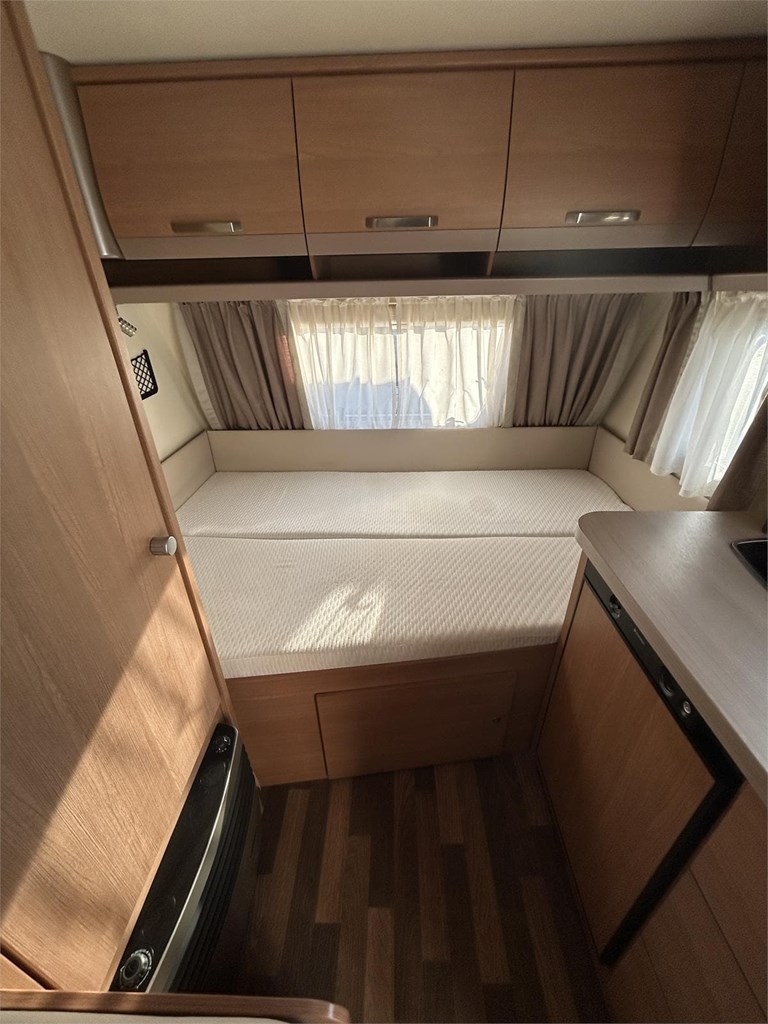 Foto 7 CARAVANA KNAUS SPORT 400 QD-AIRE-MOVER-TOLDO MANIVELA