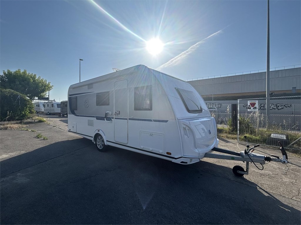 Foto 3  CARAVANA KNAUS SPORT 500 KD-AIRE-MOVER-TOLDO MANIVELA
