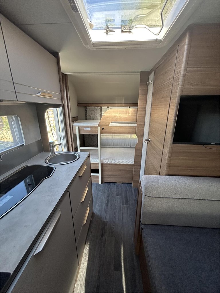 Foto 8  CARAVANA KNAUS SPORT 500 QDK-AIRE-MOVER-TOLDO MANIEVELA 