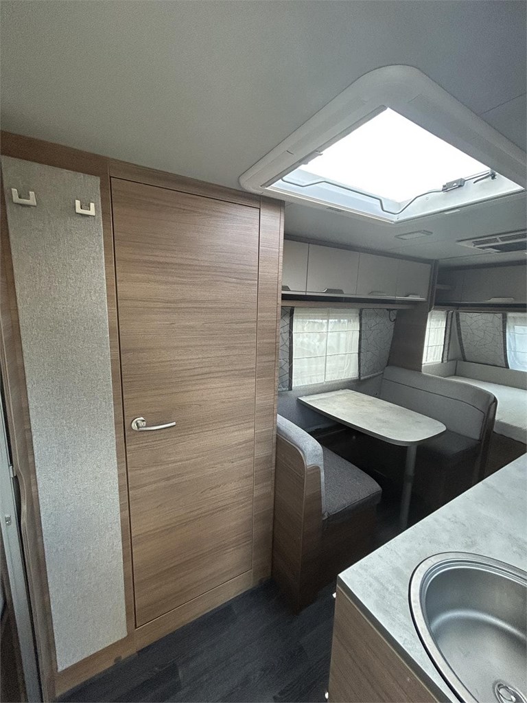 Foto 7 CARAVANA KNAUS SPORT  500 QDK-AIRE-MOVER-TOLDO MANIVELA 