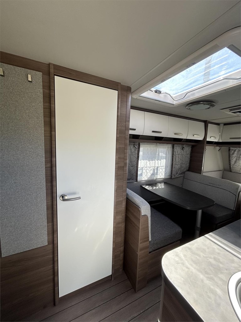 Foto 10  CARAVANA KNAUS SPORT 500 QDK-AIRE-MOVER-TOLDO MANIVELA