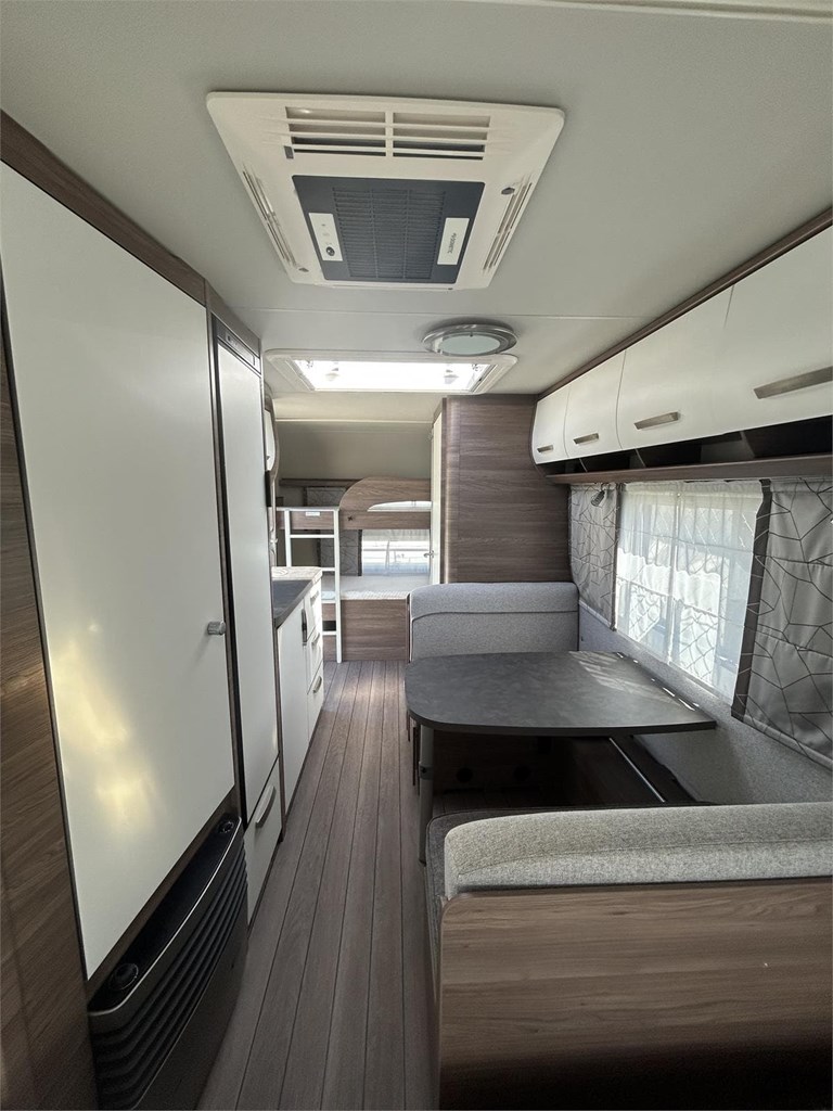 Foto 7  CARAVANA KNAUS SPORT 500 QDK-AIRE-MOVER-TOLDO MANIVELA