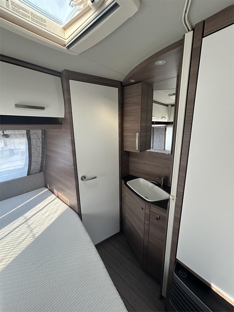 Foto 7 CARAVANA KNAUS SPORT 540 FDK-AIRE- MOVER-NEVERA GRANDE 