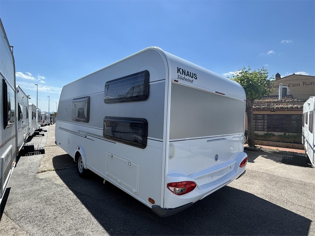 Foto 4 CARAVANA KNAUS SUDWIND 550 QS-AIRE-NEVERA GRANDE 