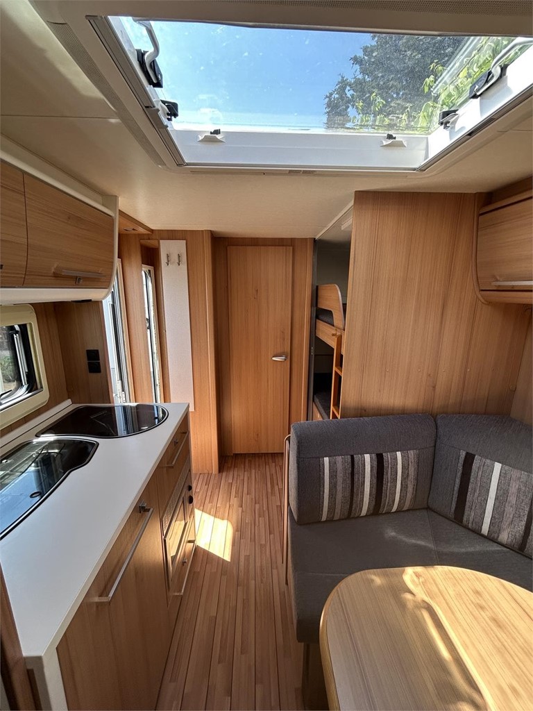 Foto 7 CARAVANA KNAUS SUDWIND 550 QS-AIRE-NEVERA GRANDE 