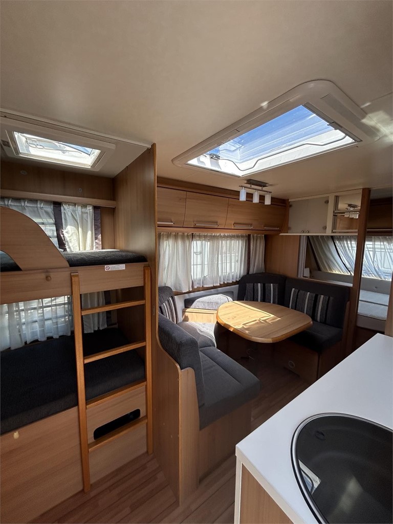 Foto 9 CARAVANA KNAUS SUDWIND 550 QS-AIRE-NEVERA GRANDE 