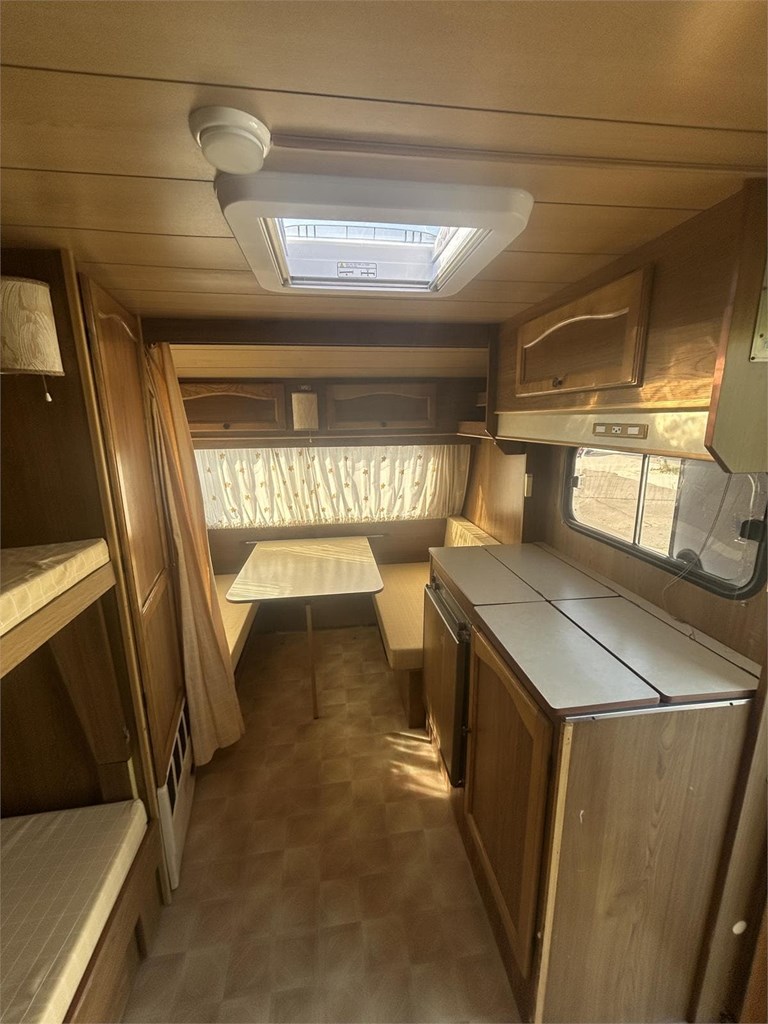 Foto 5 CARAVANA ROLLER ALOHA 375 T MENOS DE 750 KG 