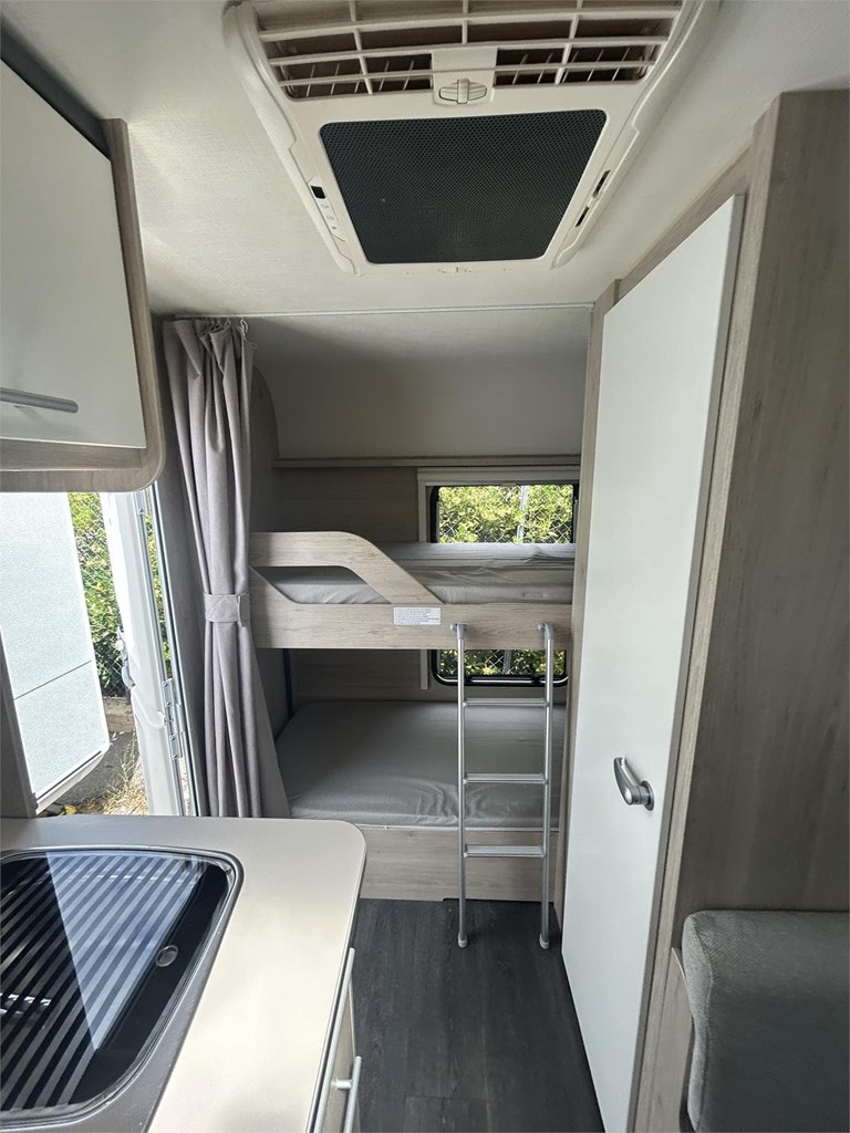 Foto 8 CARAVANA STERCKEMAN 470 PE/AIRE ACONDICIONADO 