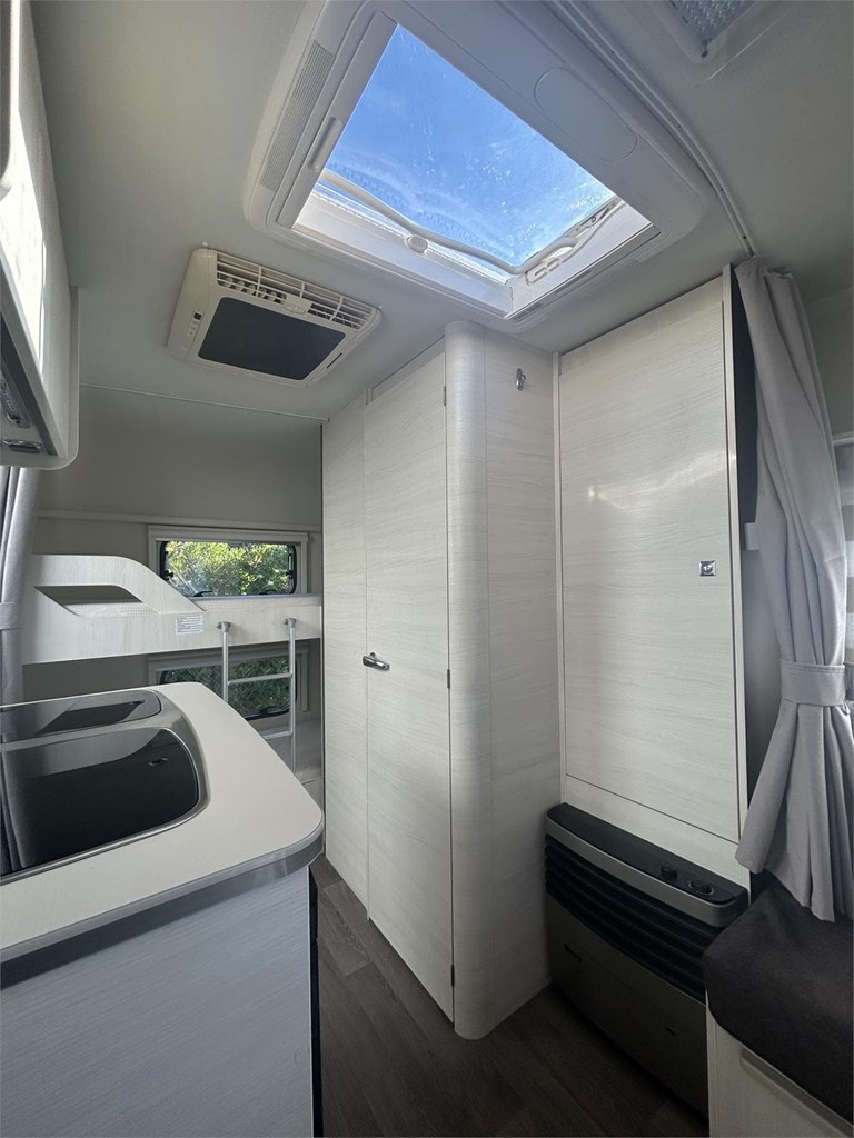 Foto 10  CARAVANA STERCKEMAN STARLETT 370 CE//AIRE ACONDICIONADO-MOVER