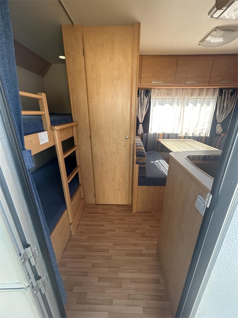 Foto 10 CARAVANA STERCKEMAN STARLETT 470 PE/AIRE ACONDICIONADO 