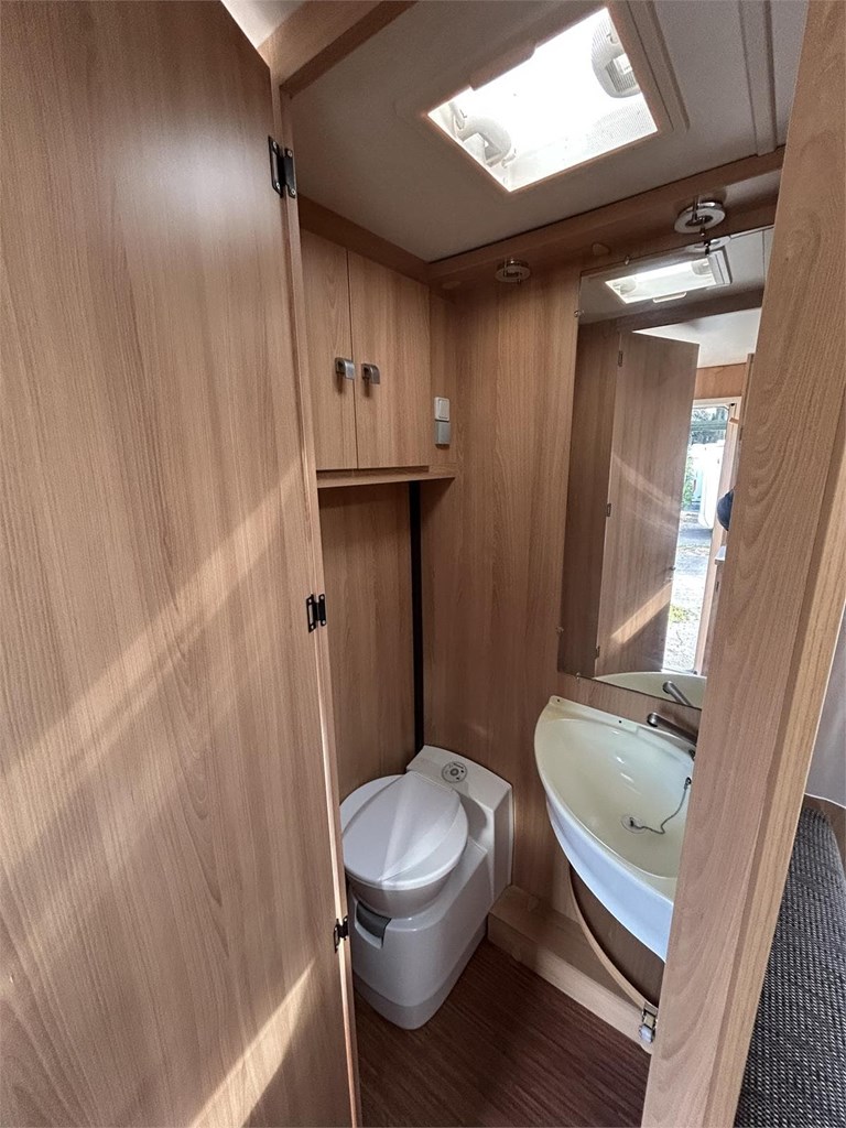 Foto 9 CARAVANA TEC TRAVELBIRD 510 GK-AIRE-MOVER 