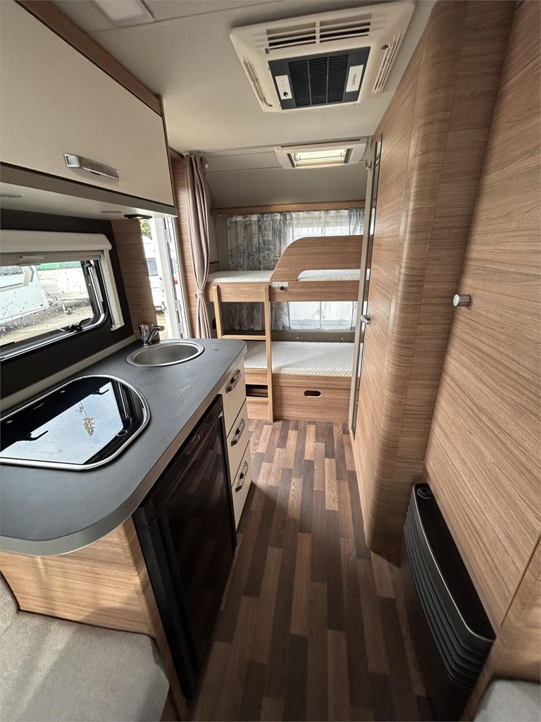 Foto 6 CARAVANA  WEINSBERG 400 LK-AIRE-MOVER